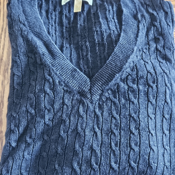 Sweater - Picture 3 of 3